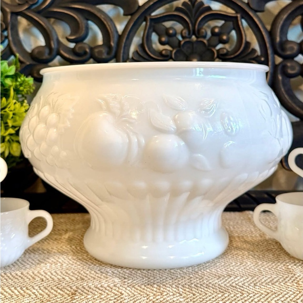 Vintage Jeanette Milk Glass Punch Bowl With 6 Cups
